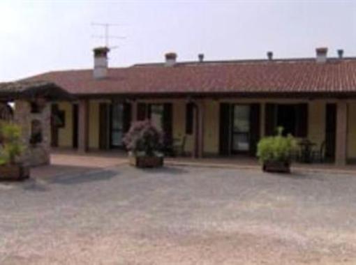 фото отеля Agriturismo Pozzo Fiorito Hotel Castiglione delle Stiviere