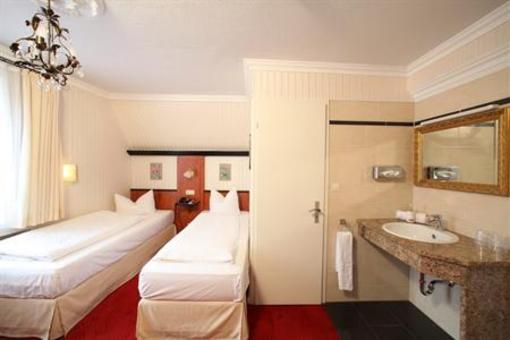 фото отеля Hotel Goldener Hirsch Rothenburg ob der Tauber