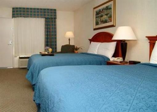 фото отеля Quality Inn & Suites Denton