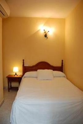 фото отеля Rofer Hostel Madrid