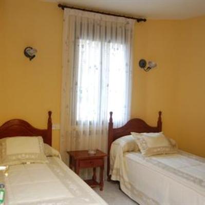 фото отеля Rofer Hostel Madrid