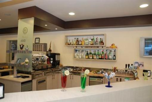 фото отеля Hotel Ambra Cesenatico