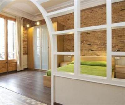фото отеля Apartamentos Modernista