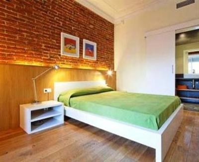 фото отеля Apartamentos Modernista
