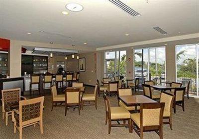 фото отеля Cambria Suites Ft. Lauderdale, Airport South & Cruise Port