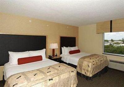 фото отеля Cambria Suites Ft. Lauderdale, Airport South & Cruise Port
