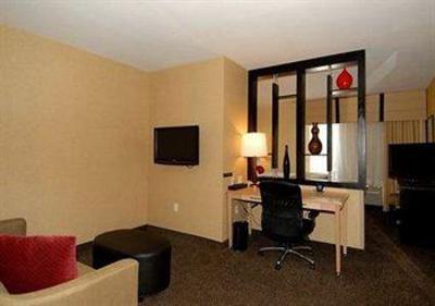фото отеля Cambria Suites Ft. Lauderdale, Airport South & Cruise Port