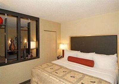 фото отеля Cambria Suites Ft. Lauderdale, Airport South & Cruise Port