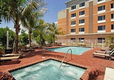 фото отеля Cambria Suites Ft. Lauderdale, Airport South & Cruise Port