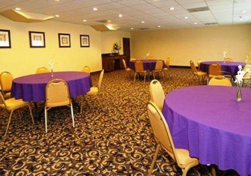 фото отеля Sleep Inn & Suites Gonzales (Texas)