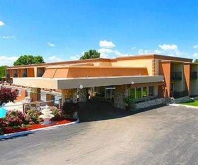 фото отеля Quality Inn Lawrence