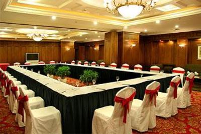фото отеля Dalian Harbour View Hotel
