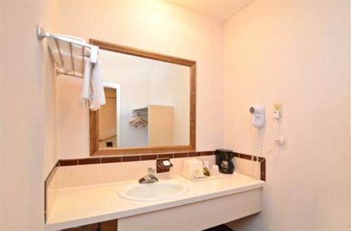 фото отеля Best Western Plaza Inn Breezewood