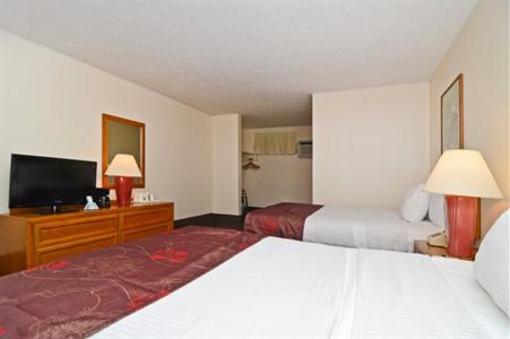 фото отеля Best Western Plaza Inn Breezewood
