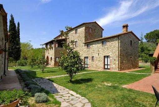 фото отеля La Casa Colonica Hotel Tuoro sul Trasimeno
