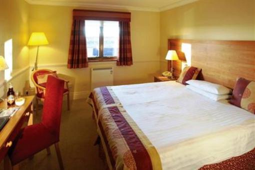 фото отеля BEST WESTERN The Gables Hotel