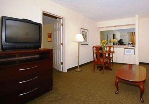 фото отеля Clarion Suites Augusta