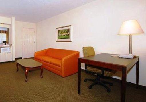 фото отеля Clarion Suites Augusta