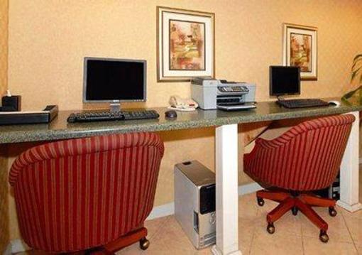фото отеля Clarion Suites Augusta