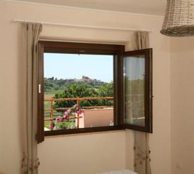 фото отеля Tenuta Saracone Apartments Montalto di Castro