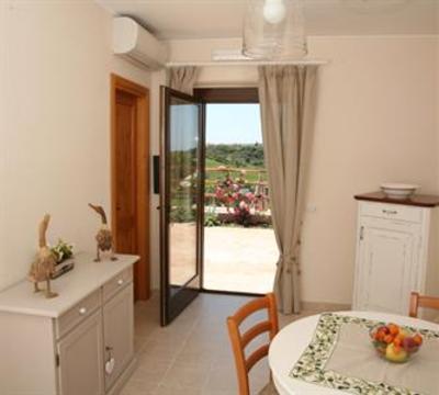 фото отеля Tenuta Saracone Apartments Montalto di Castro