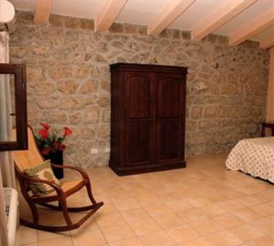 фото отеля Tenuta Saracone Apartments Montalto di Castro