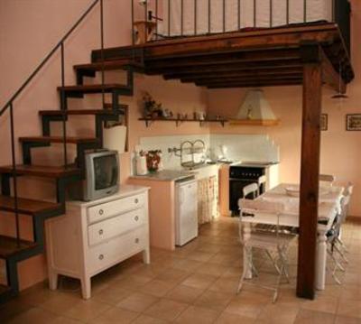 фото отеля Tenuta Saracone Apartments Montalto di Castro