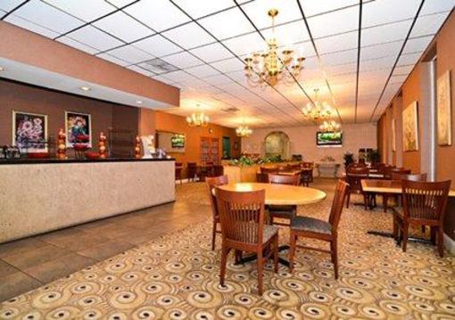 фото отеля Quality Inn Manchester