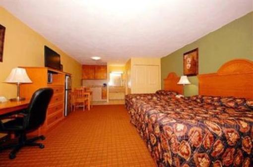 фото отеля Coach Light Inn