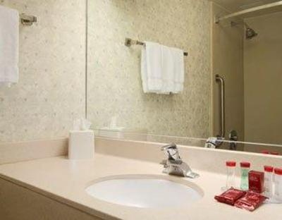 фото отеля Ramada Charleston Downtown