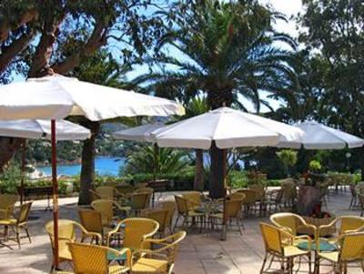 фото отеля Residhotel Le Domaine de La Pinede Le Lavandou