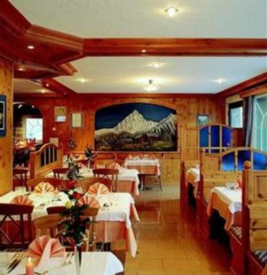 фото отеля Hotel Touring Zermatt
