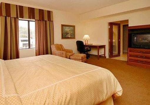 фото отеля Comfort Suites Johnson City (Tennessee)