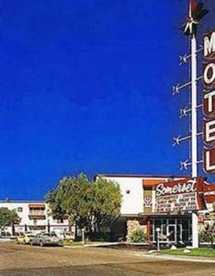 фото отеля Somerset House Motel