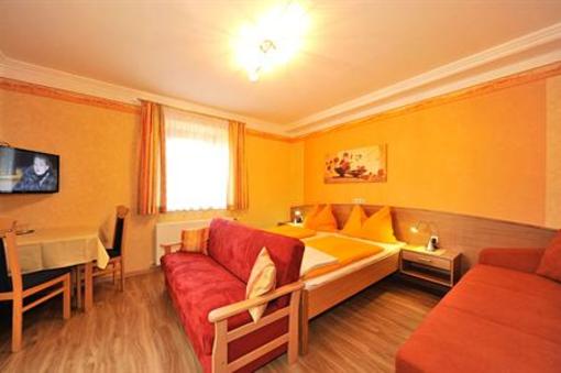 фото отеля Pension Oberwinkler Seeboden