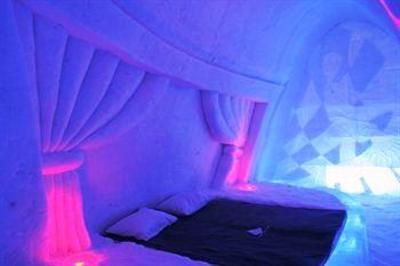 фото отеля Snow Village Canada