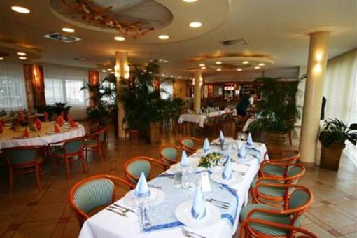 фото отеля Hotel Centro Hustopece