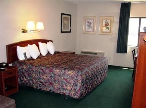 фото отеля Wichita Inn North
