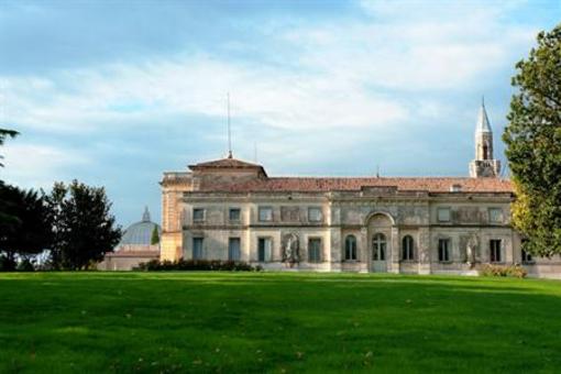 фото отеля Villa D'Acquarone