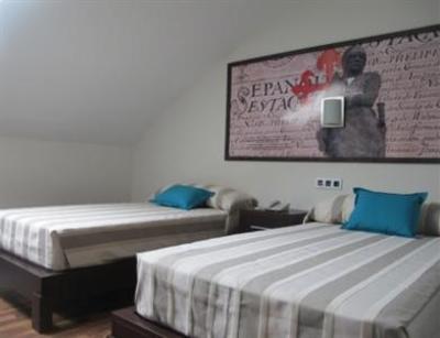 фото отеля Hostal Aznaitin