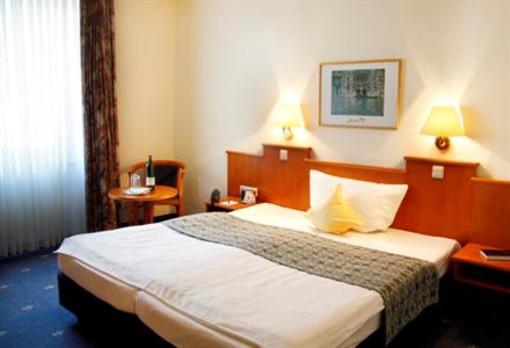 фото отеля Best Western Ambassador Hotel Dusseldorf