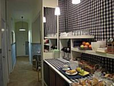 фото отеля Hostal la Zona
