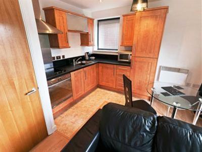 фото отеля Westbridge Wharf Apartments