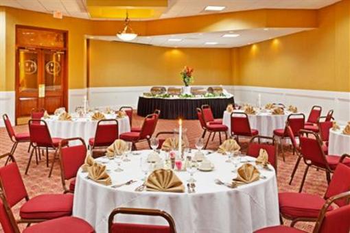 фото отеля Holiday Inn Johnson City