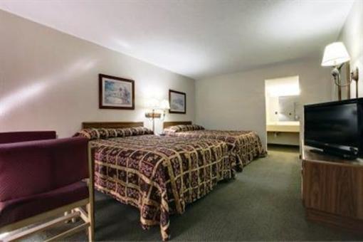 фото отеля Econo Lodge Inn & Suites Blue Springs