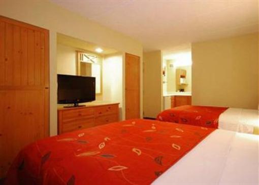 фото отеля Econo Lodge Riverside Pigeon Forge