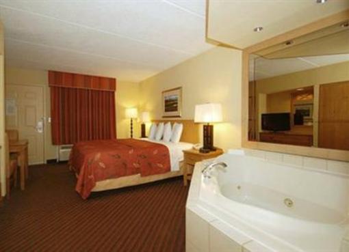 фото отеля Econo Lodge Riverside Pigeon Forge