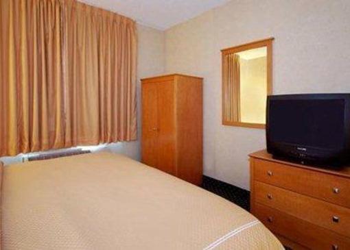 фото отеля Comfort Suites Peoria (Illinois)