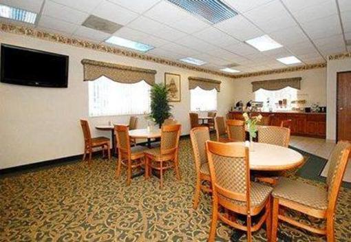 фото отеля Comfort Suites Peoria (Illinois)