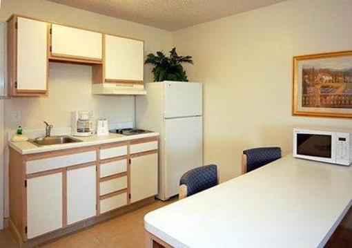 фото отеля Suburban Extended Stay DFW Airport North